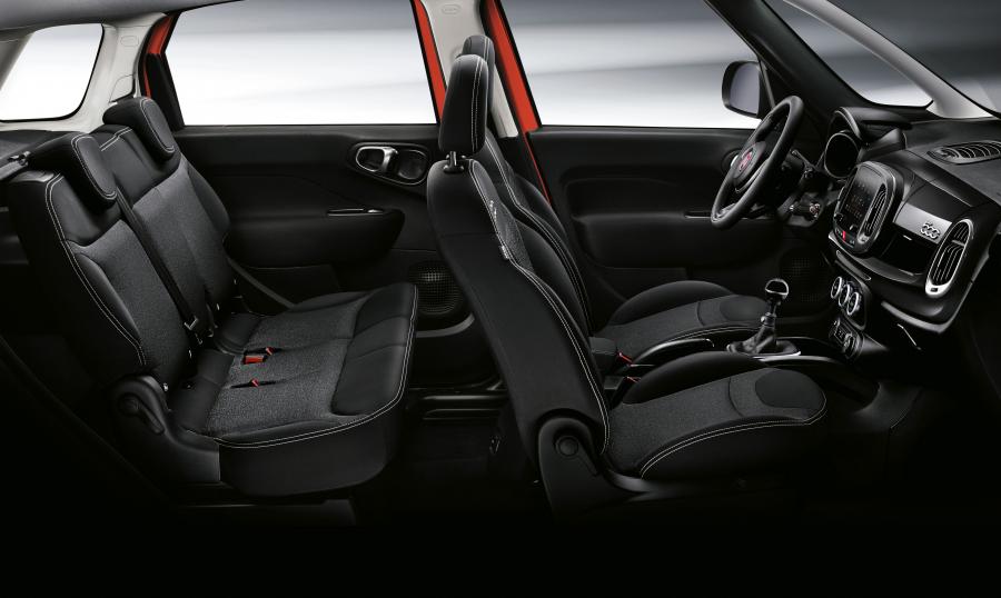 Интерьер Fiat 500L City Cross (330) 2017 года  (фото 3 из 3)